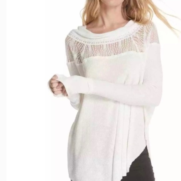 Ladies Blouse - Picture 1 of 8